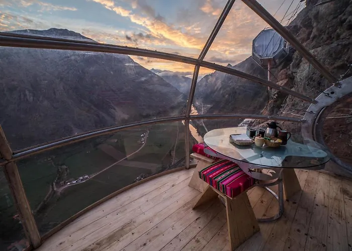 Skylodge Adventure Lodge